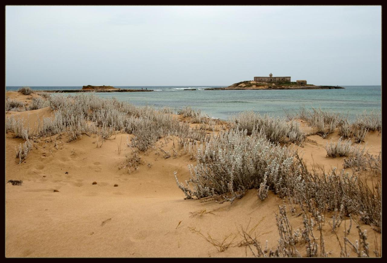 Sealand House Near The Sandy Beach, Parking & Wifi Avola Bagian luar foto