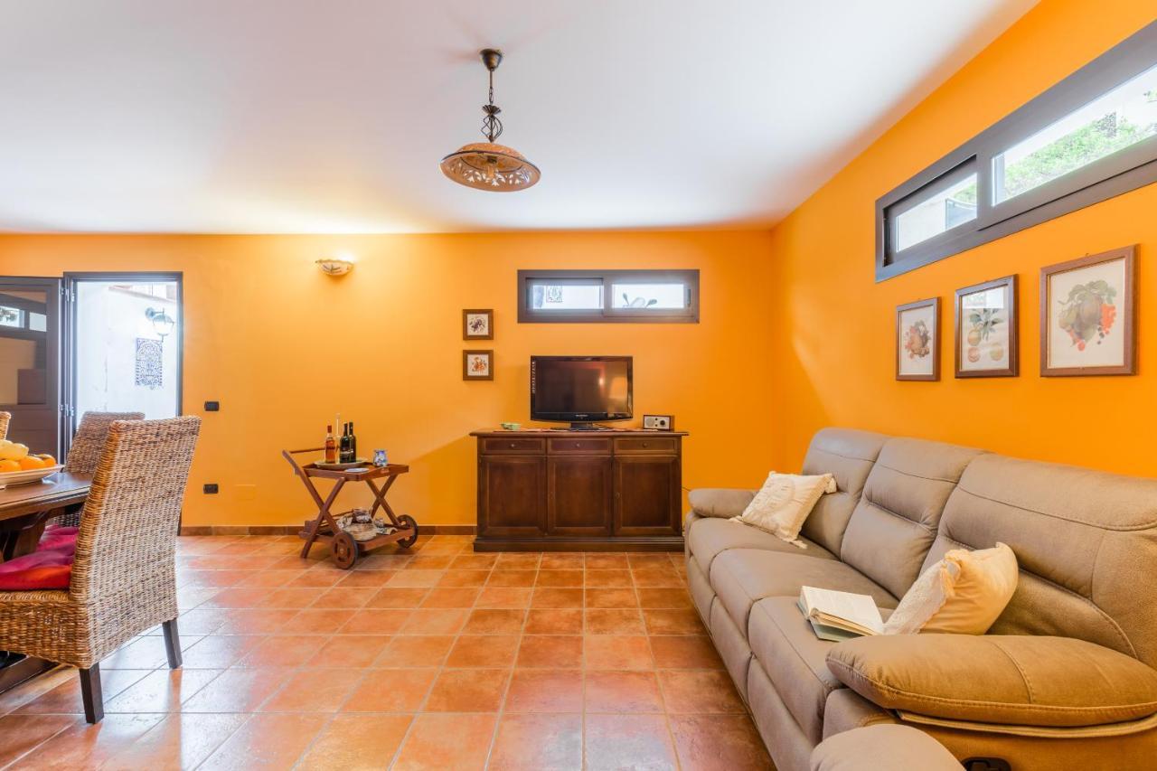 Sealand House Near The Sandy Beach, Parking & Wifi Avola Bagian luar foto